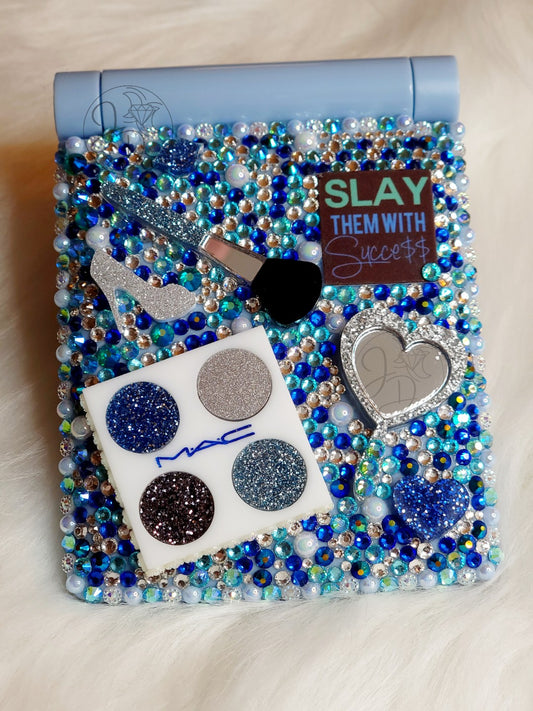 Slay them - LED compact mirror